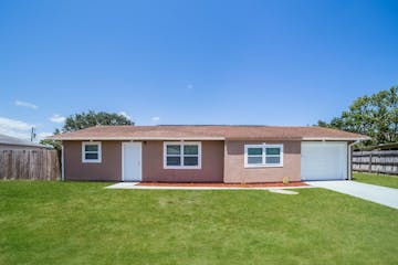 2285 Kent St NE Palm Bay, FL 32907